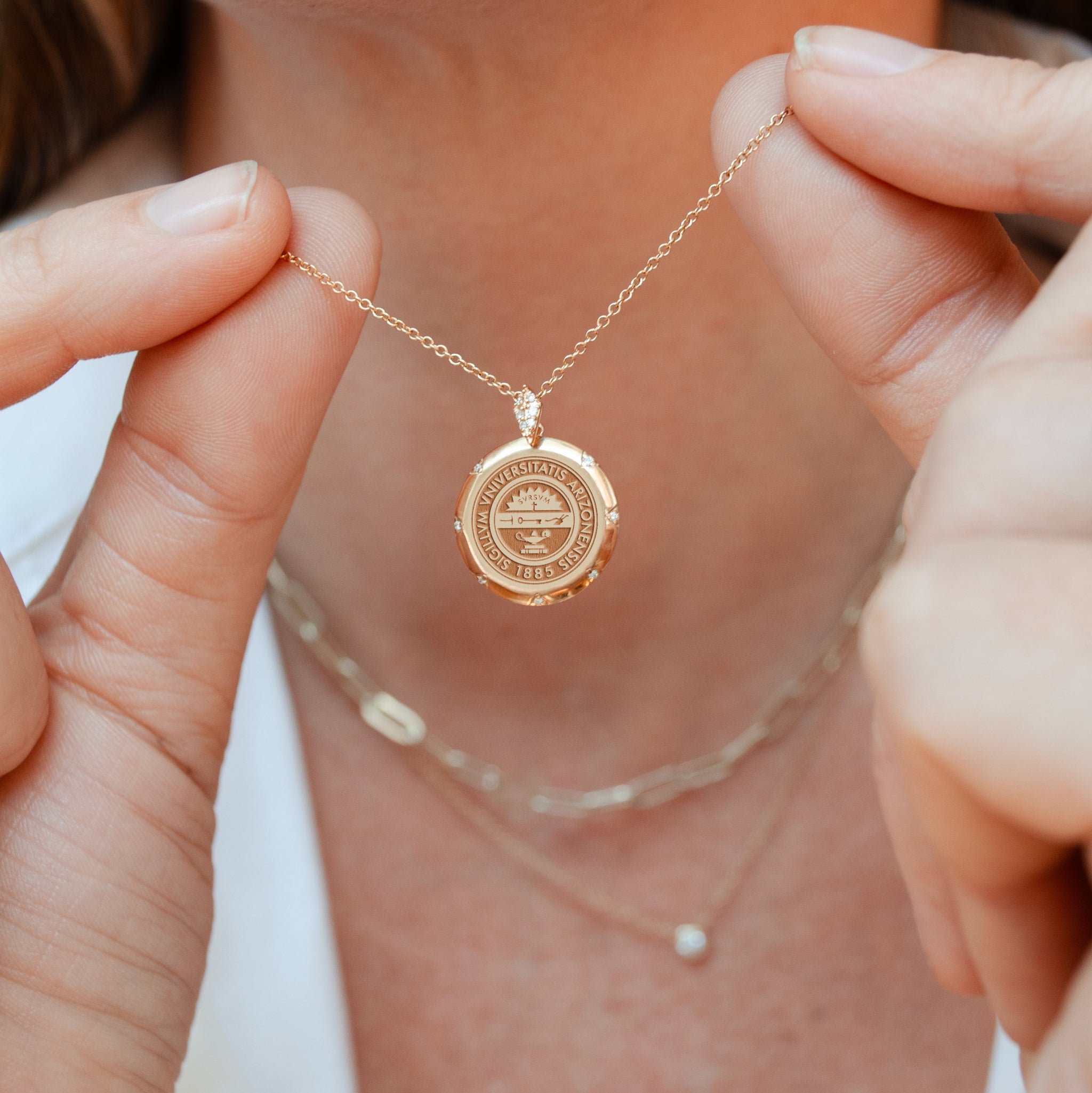 Arizona 7-Point Diamond Pendant
