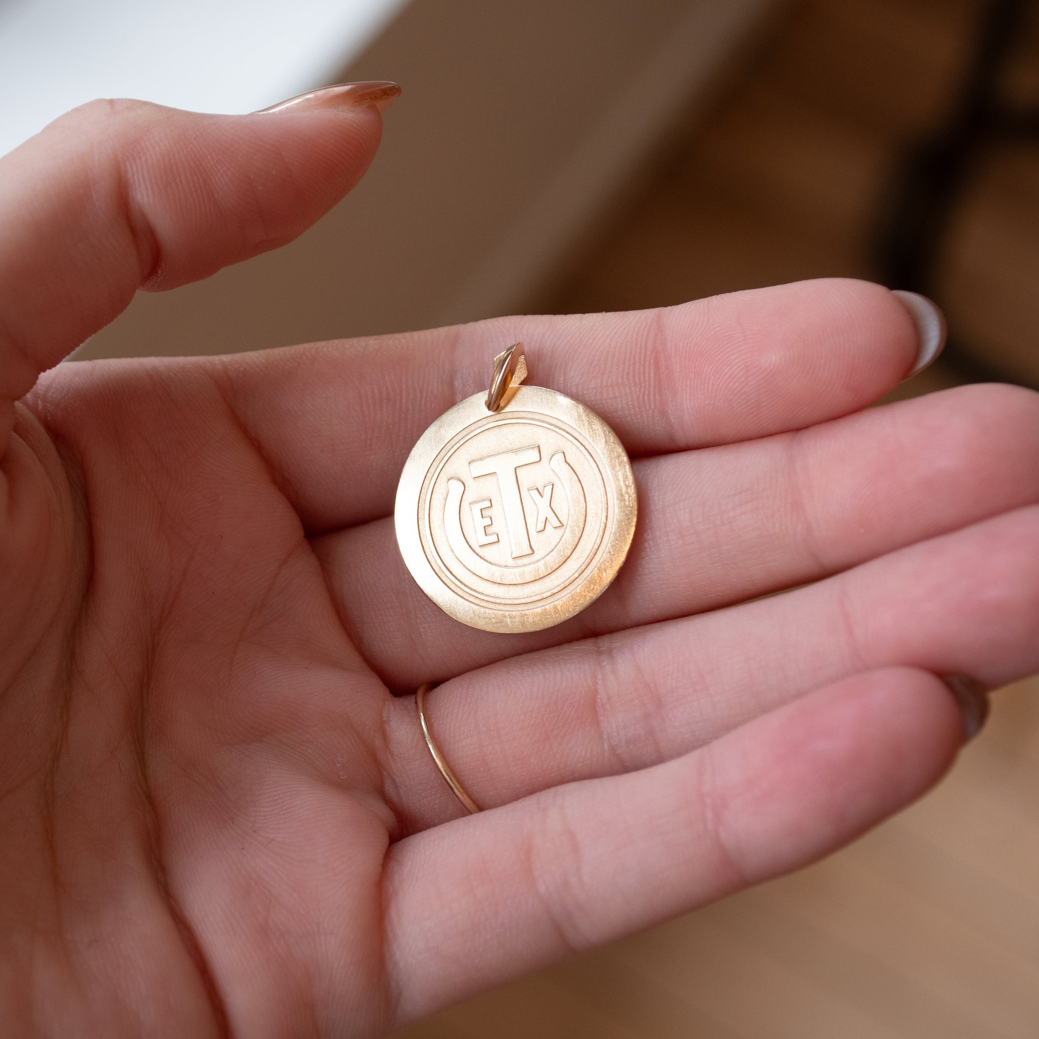UT Seal Florentine Pendant