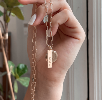 Kappa Kappa Gamma Vertical Bar shown in gold