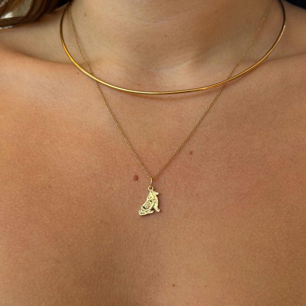 Texas A&M Reveille Charm shown on figure in gold on Cable Chain with Neck Collar in gold