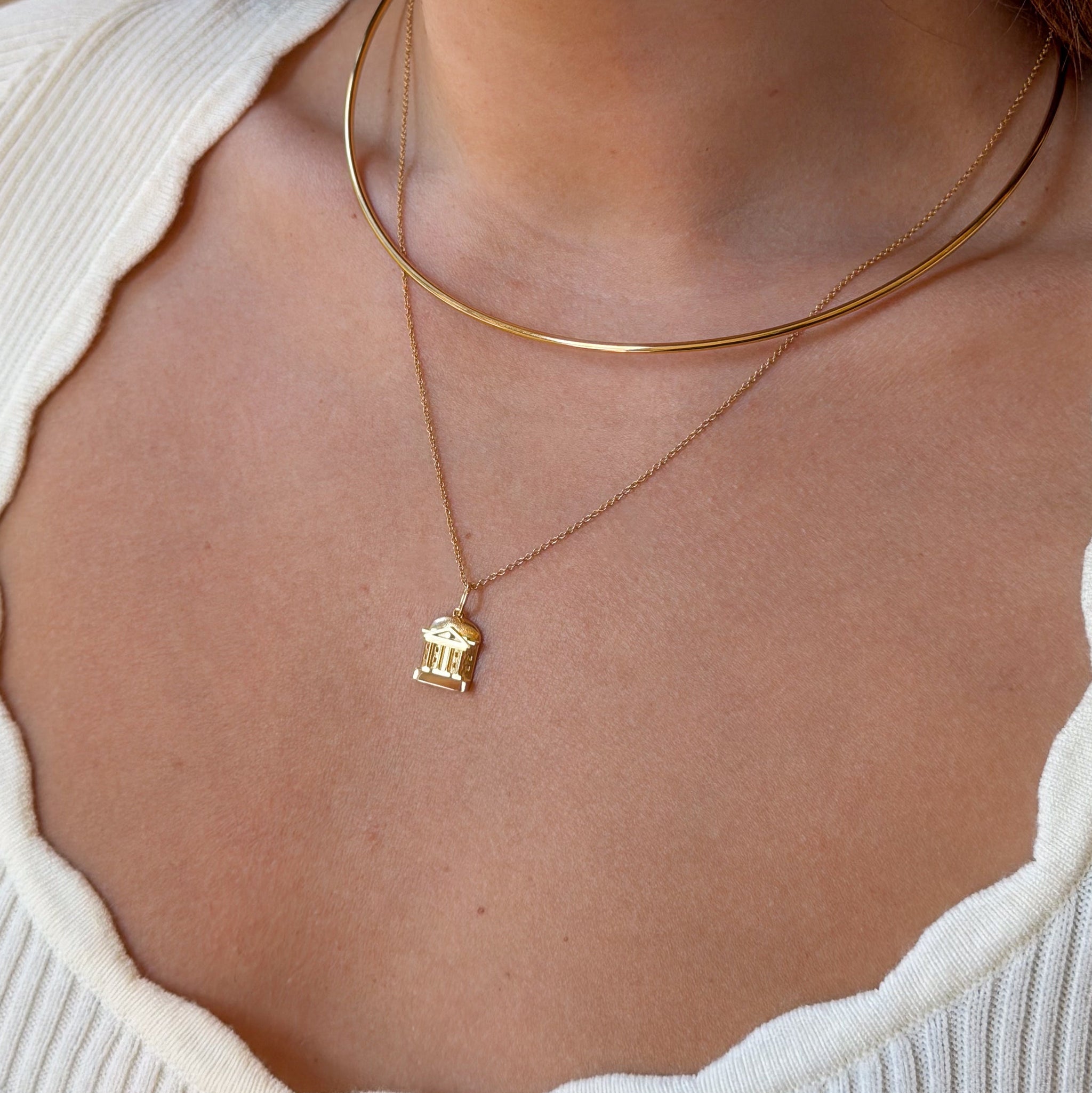UVA Rotunda Pendant shown on figure in gold on Cable Chain with Neck Collar in gold