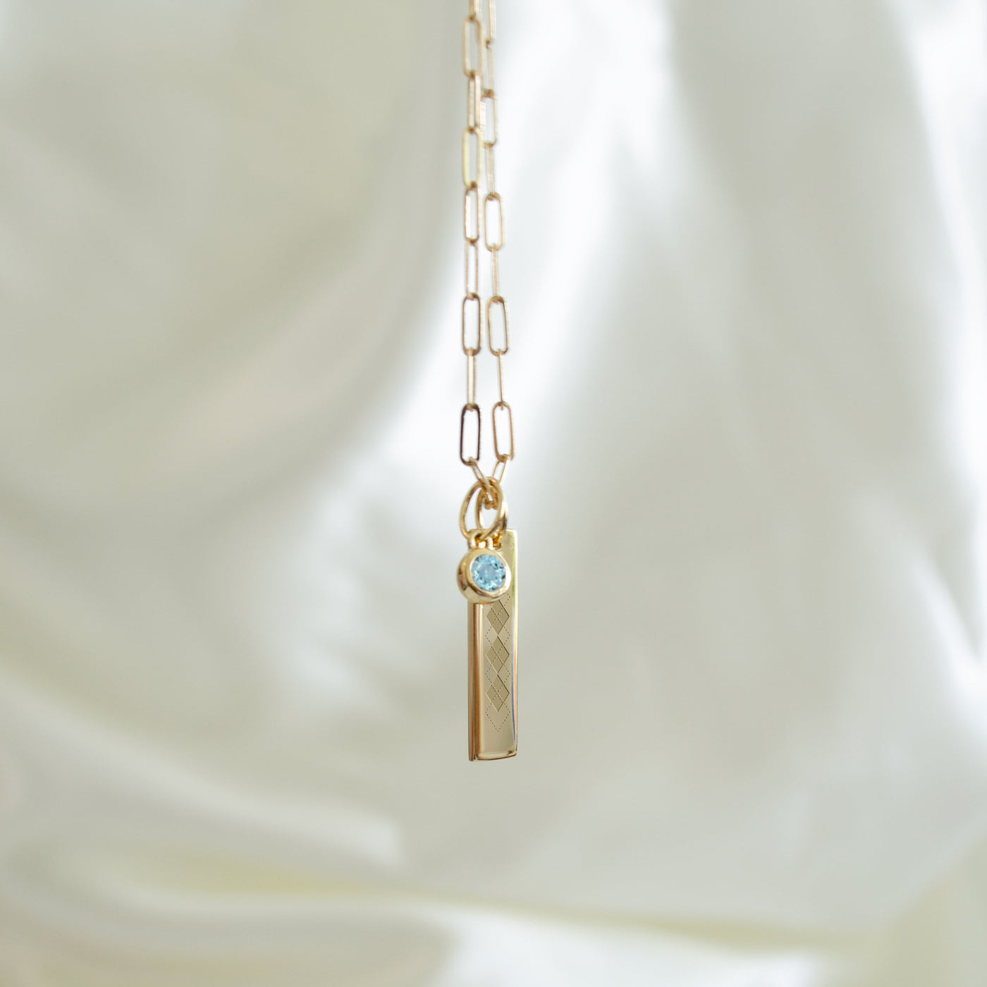 UNC Argyle Bar Bundle shown in gold