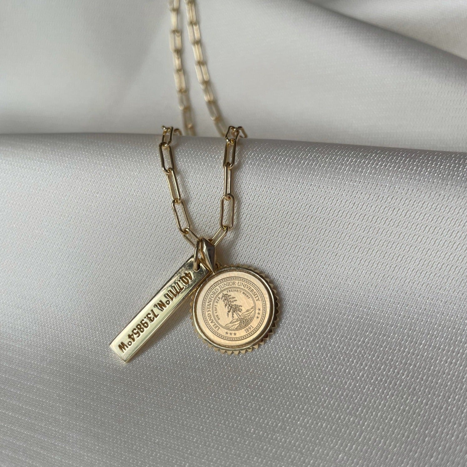 Coordinates store necklace tiffanys